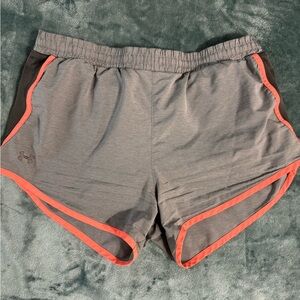 Underarmour shorts
